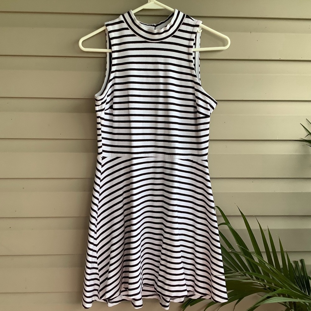 Old Navy Dress - Size Small